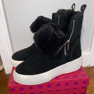 J Slides fur boots